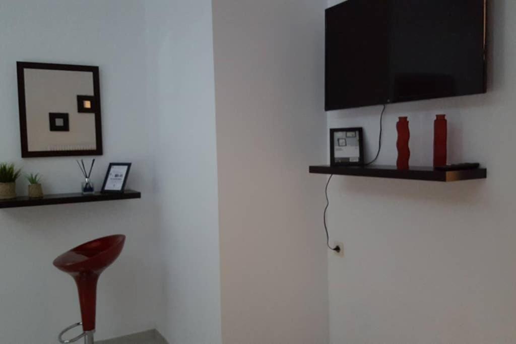 Apartment In The Heart Of The City 5 Larissa Ngoại thất bức ảnh